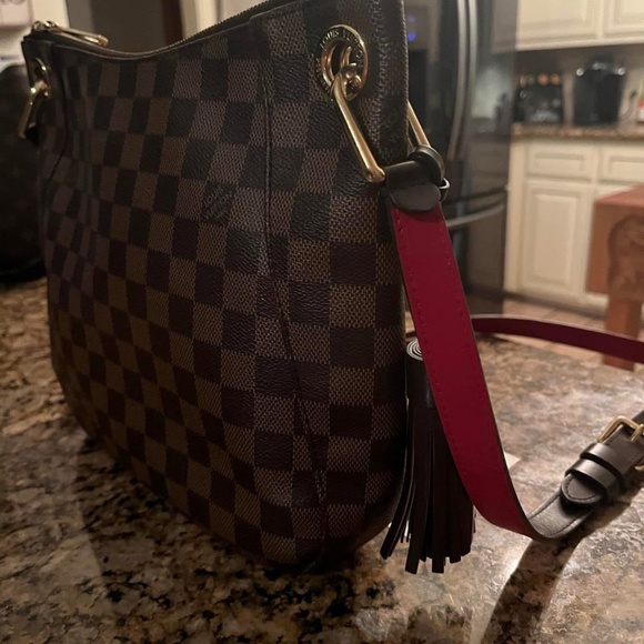 South Bank Besace Cross Body - Picture 5 of 16